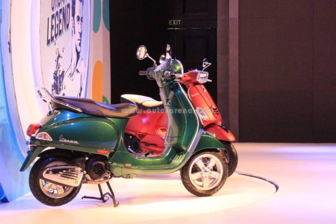 Vespa launches Vespa SLX 150 & Vespa VLX 150, first automatic 150cc ...